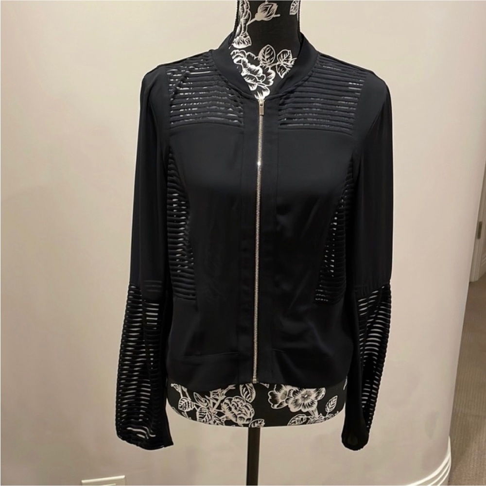 NWT Cache black silver zip front top/jacket 
size 6